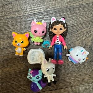 Gabby's Dollhouse Mini Figures Lot